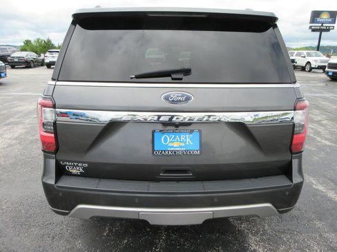 Used 2021 Ford Expedition Limited AWD/4WD image 4