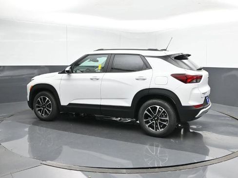 New 2026 Chevrolet TrailBlazer LT w/ Convenience Package image 3