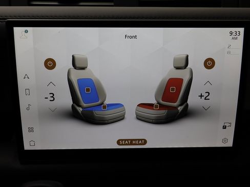 New 2025 Land Rover Defender 90 X-Dynamic SE image 13