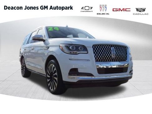 Used 2024 Lincoln Navigator Black Label image 1