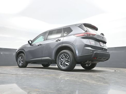 Used 2024 Nissan Rogue S AWD/4WD image 38