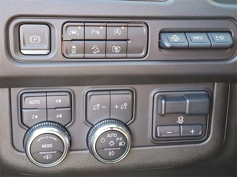 Certified 2023 GMC Yukon AT4 image 26