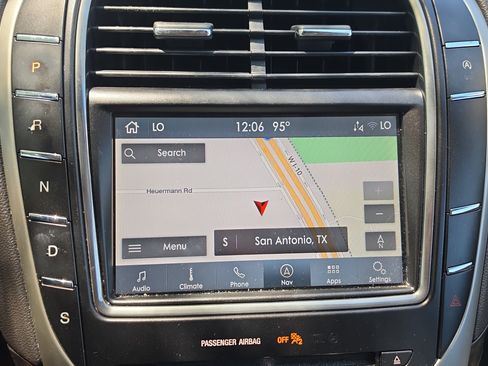 Used 2019 Lincoln Nautilus Reserve w/ Cargo Utility Package FWD image 17