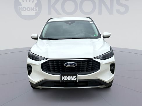 Used 2025 Ford Escape SE FWD image 19