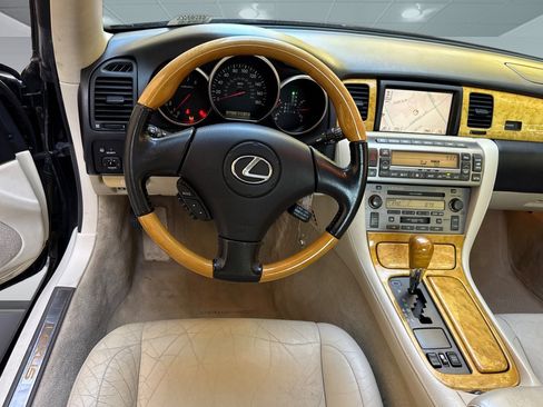 Used 2003 Lexus SC 430 Convertible RWD image 28