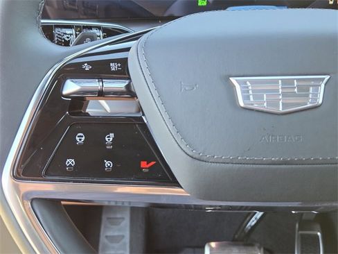 New 2026 Cadillac Vistiq Platinum image 24