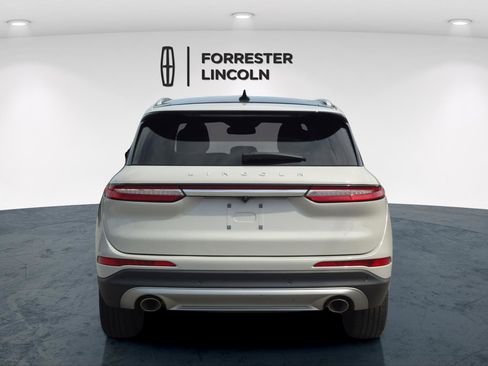 Used 2022 Lincoln Corsair AWD w/ Premium Package image 4