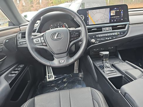 Used 2022 Lexus ES 350 F Sport image 16