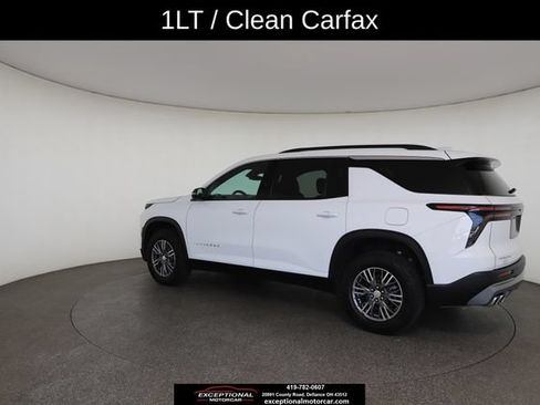 Used 2025 Chevrolet Traverse LT w/ Driver Confidence Package FWD image 10
