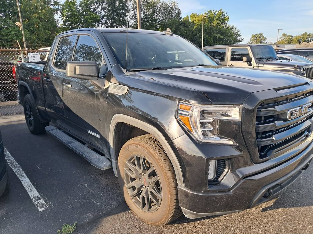 Used 2022 GMC Sierra 1500 Elevation w/ LPO, Elevation Black Package AWD/4WD image 6