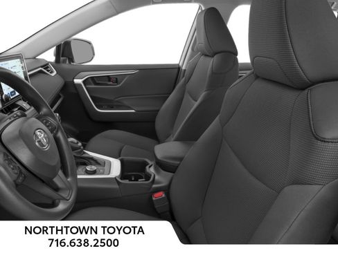 New 2025 Toyota RAV4 LE image 7