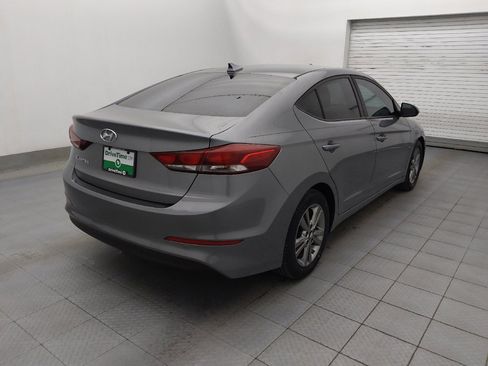 Used 2017 Hyundai Elantra SE image 9