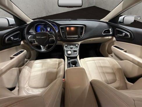 Used 2017 Chrysler 200 Limited Platinum w/ Comfort & Convenience Group image 12