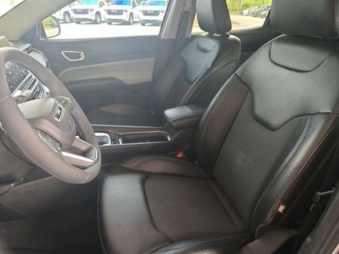 Used 2022 Jeep Compass Latitude FWD image 22