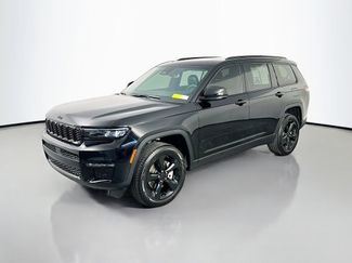Used 2025 Jeep Grand Cherokee L Limited w/ Luxury Tech Group II RWD video 3