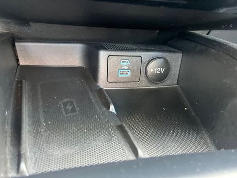 Used 2023 Ford Escape Platinum w/ Premium Technology Package AWD/4WD image 35