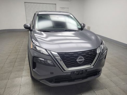 Used 2023 Nissan Rogue SV image 14