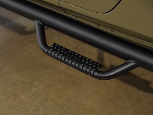 Used 2025 Jeep Gladiator Sport image 12