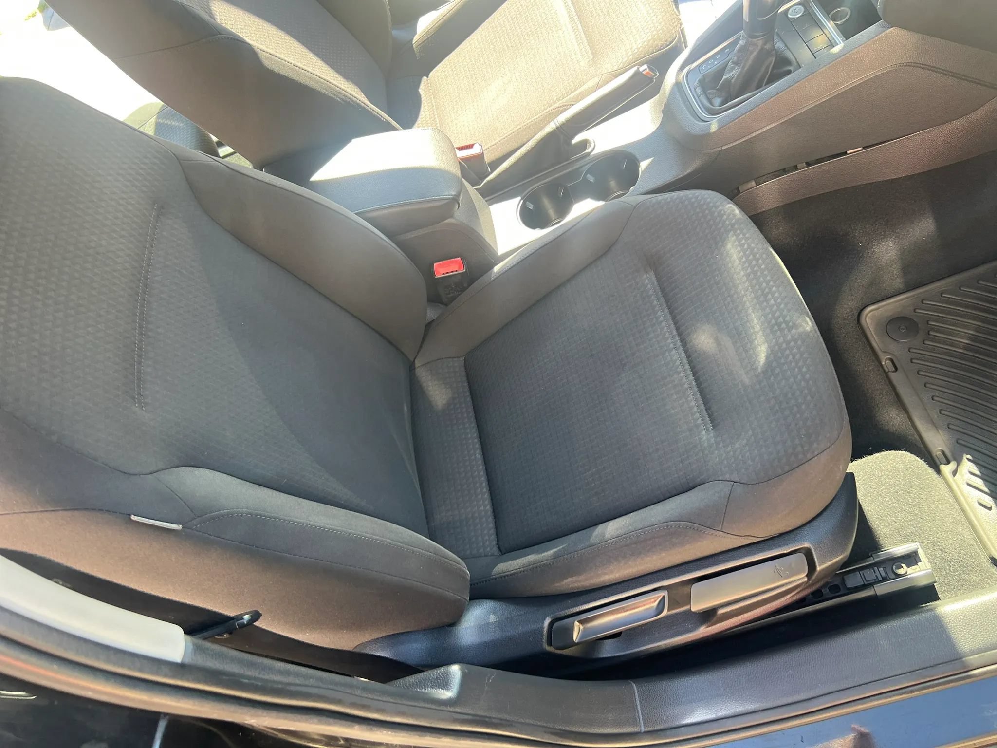 Used 2015 Volkswagen Jetta SE FWD image 20