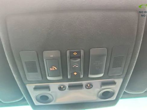 Used 2006 BMW M5 image 53