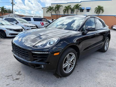 Used 2017 Porsche Macan image 1