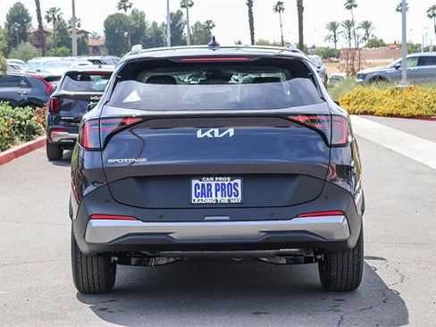 New 2026 Kia Sportage EX image 8
