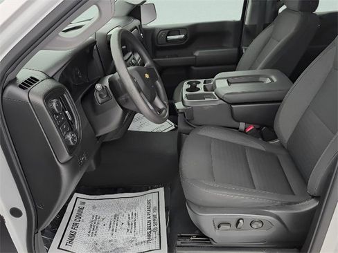 Used 2024 Chevrolet Silverado 1500 Custom image 13