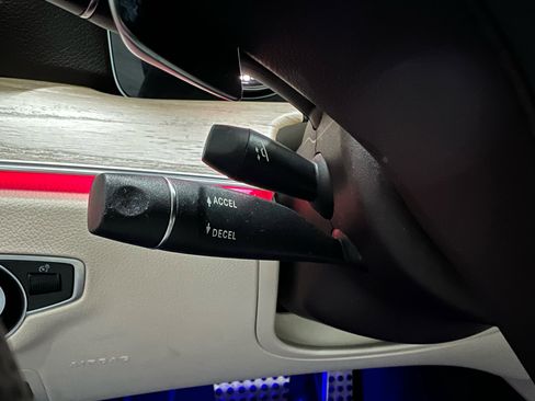 Used 2018 Mercedes-Benz E 400 Coupe image 15