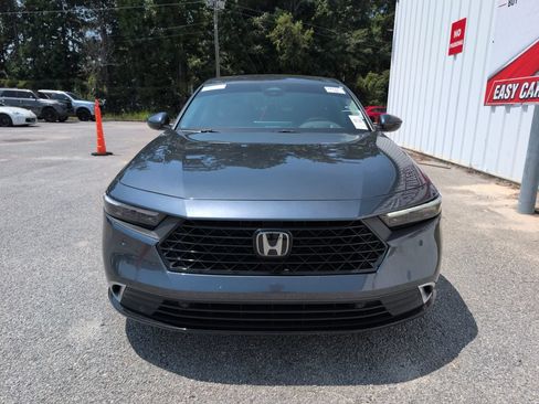 Used 2025 Honda Accord Touring image 3