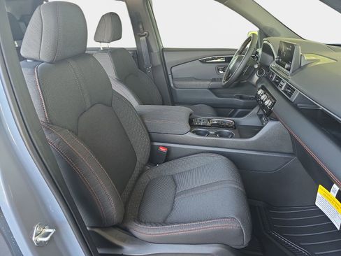 New 2025 Honda Pilot Sport image 10