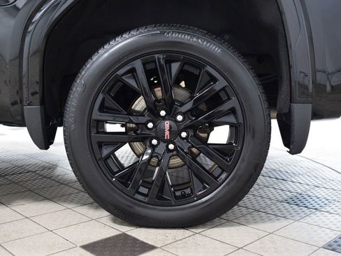 Used 2024 GMC Sierra 1500 Denali AWD/4WD image 27