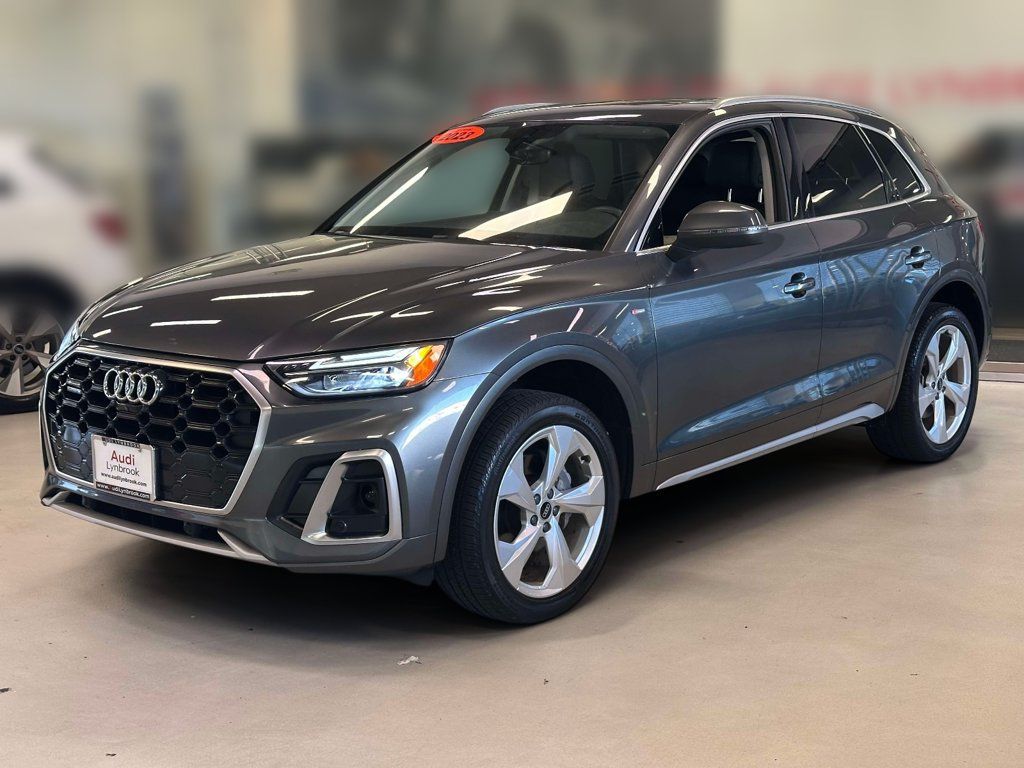 Used 2023 Audi Q5 2.0T Premium Plus w/ Premium Plus Package AWD/4WD image 3