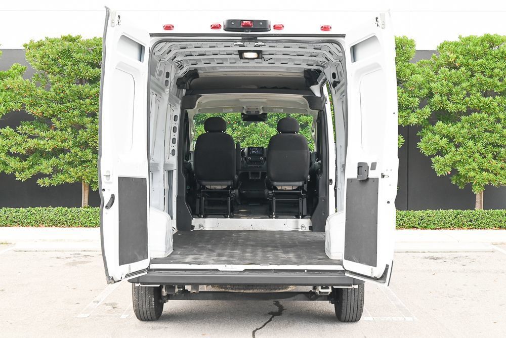 Used 2024 RAM ProMaster 2500 w/ Convenience Group FWD image 9