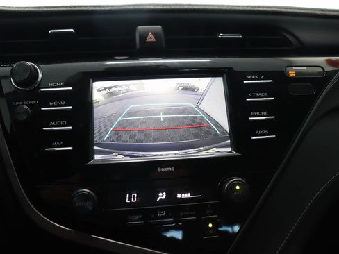Used 2020 Toyota Camry SE w/ Cold Weather Package AWD/4WD image 12