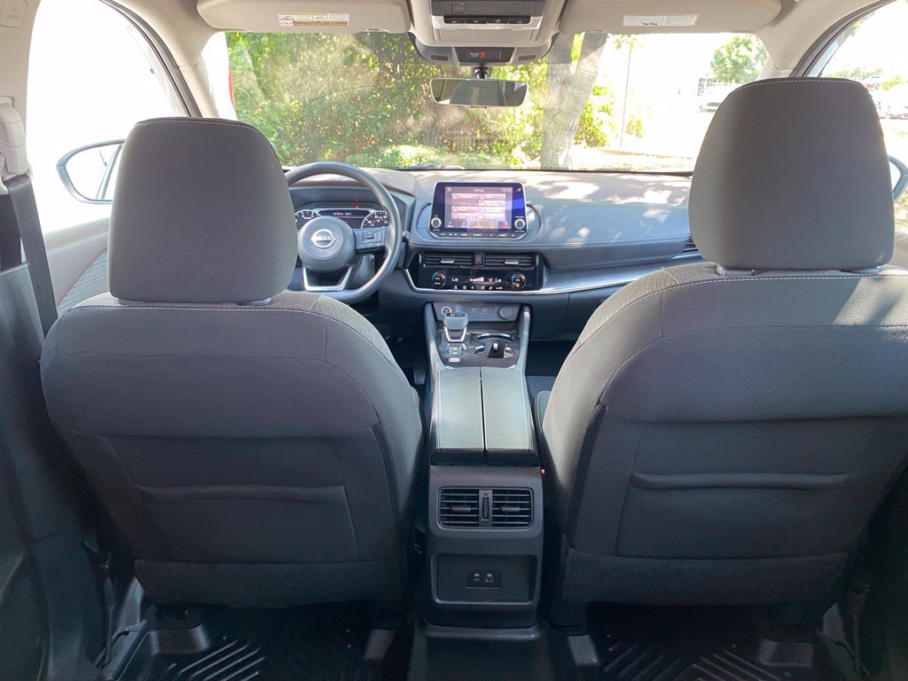 Used 2022 Nissan Rogue SV FWD image 39