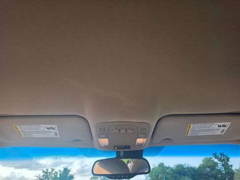 Used 2009 Buick Lucerne CXL w/ Driver Confidence Package FWD image 41