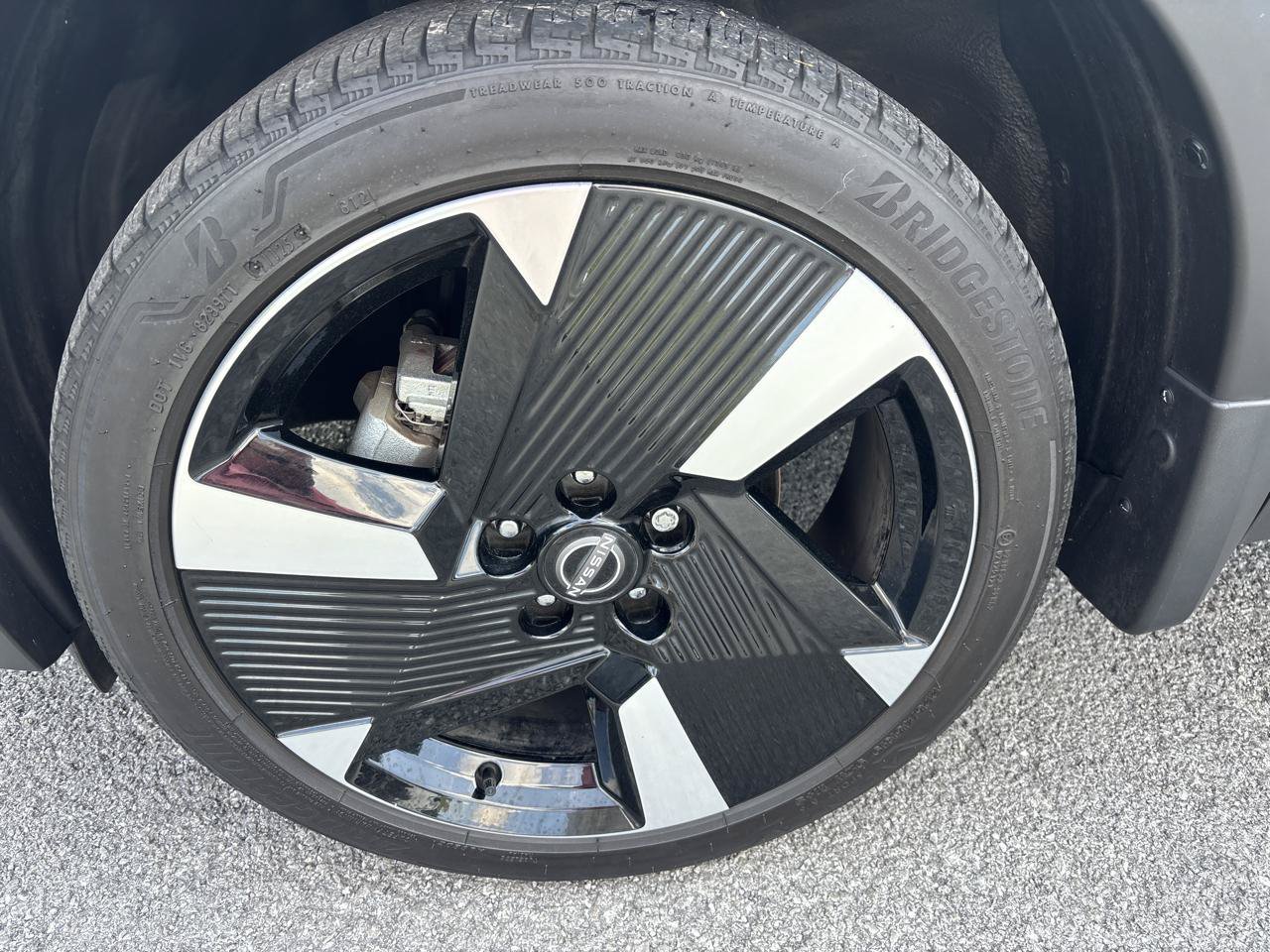 Used 2025 Nissan Kicks SR w/ SR Premium Package AWD/4WD image 7