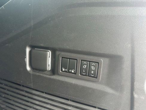 Certified 2024 Chevrolet Tahoe Premier image 12