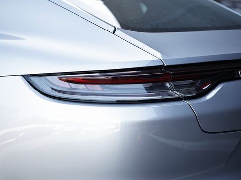 Used 2021 Porsche Panamera 4 image 14