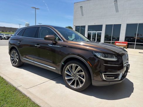 Used 2020 Lincoln Nautilus Reserve w/ Equipment Group 202A AWD/4WD image 2