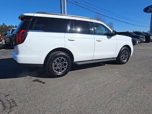 Certified 2025 Ford Expedition Active AWD/4WD image 19