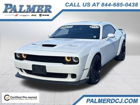 Certified 2023 Dodge Challenger R/T Scat Pack image 1