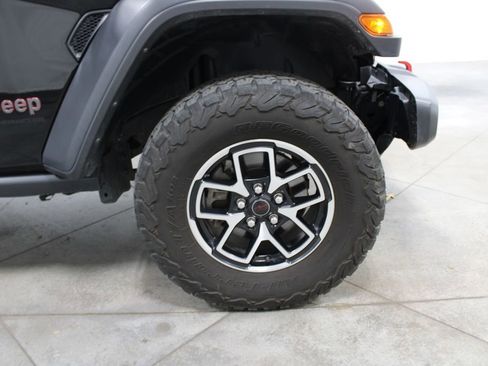 Used 2024 Jeep Wrangler Unlimited Rubicon image 37