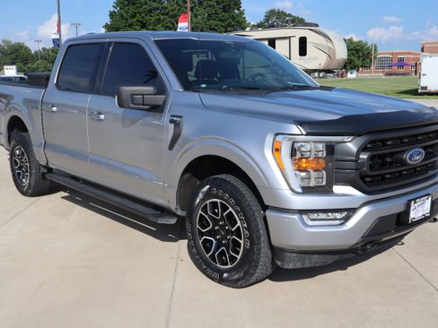 Used 2021 Ford F150 XLT w/ Equipment Group 302A High AWD/4WD image 3