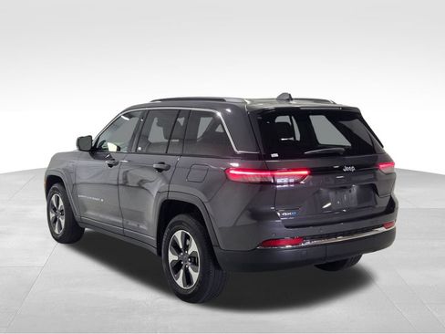 Used 2024 Jeep Grand Cherokee Limited 4xe AWD/4WD image 17