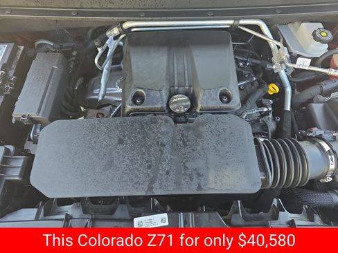 Used 2025 Chevrolet Colorado Z71 w/ Z71 Convenience Package 2 AWD/4WD image 35