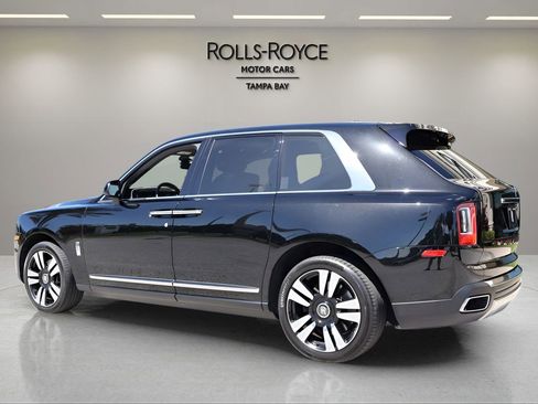 Certified 2022 Rolls-Royce Cullinan AWD/4WD image 10
