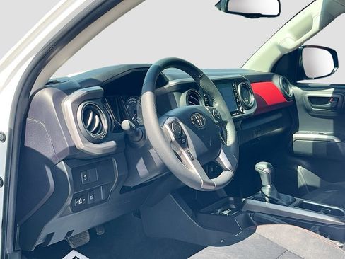 Used 2023 Toyota Tacoma SR5 RWD image 9