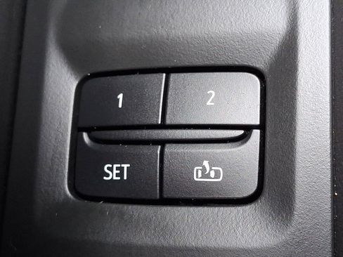 Used 2021 GMC Yukon SLT w/ SLT Premium Package image 31