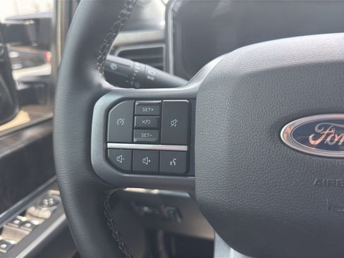 Used 2025 Ford F250 Lariat w/ Black Appearance Package AWD/4WD image 26